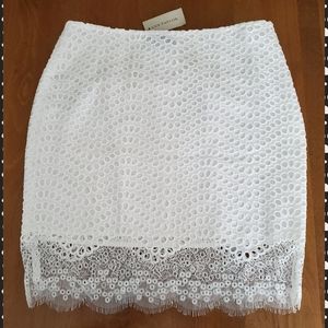 Ann Taylor embroidered eyelet Skirt Sz 4 White⚡️⚡️⚡️